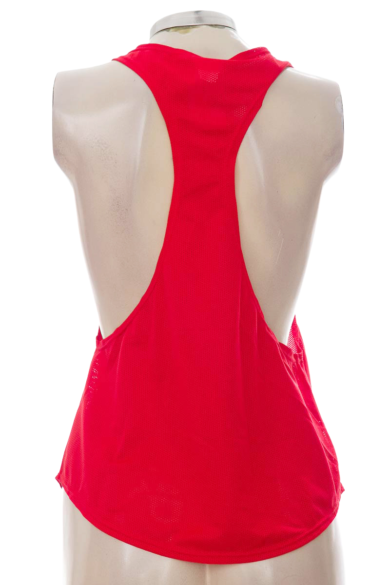 Top / Camiseta color Rojo - Yazo