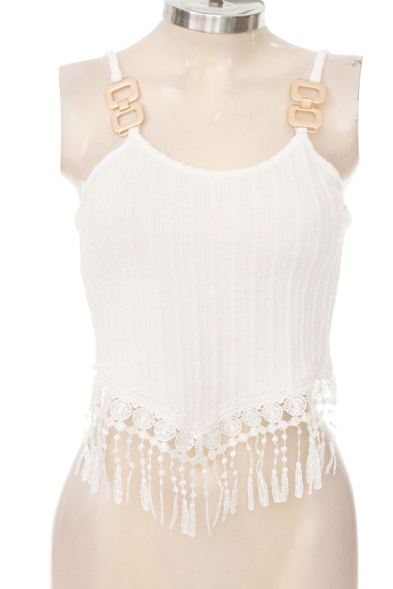 Top / Camiseta color Blanco - Closeando