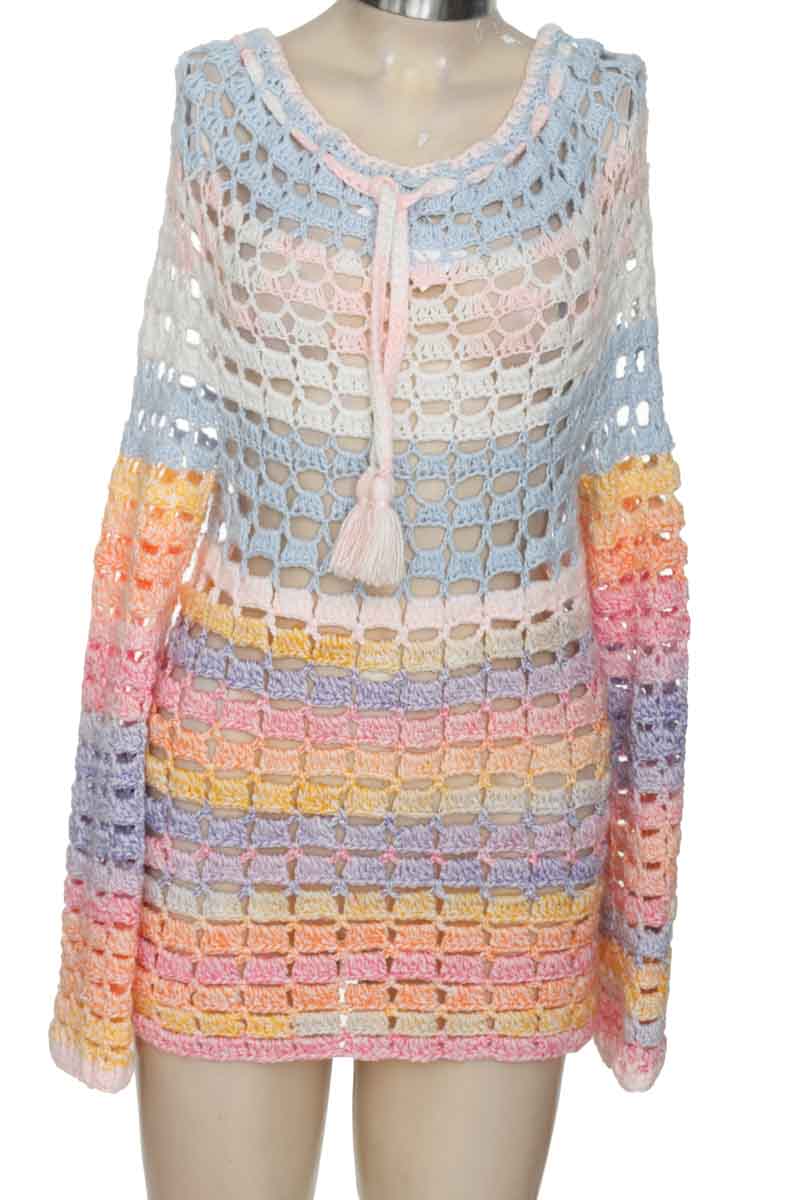 Sweater color Azul - Closeando