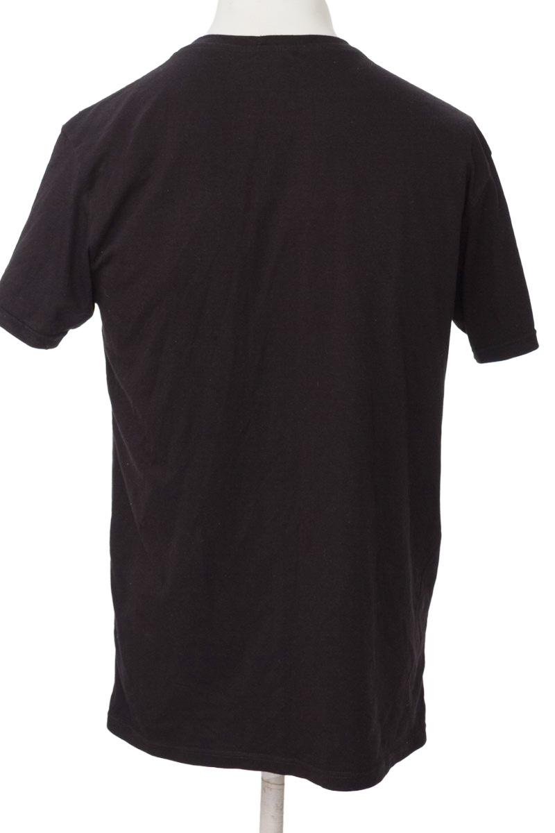 Camiseta color Negro - Closeando