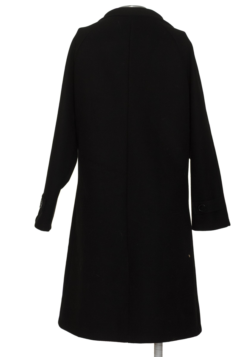 Chaqueta / Abrigo color Negro - Closeando