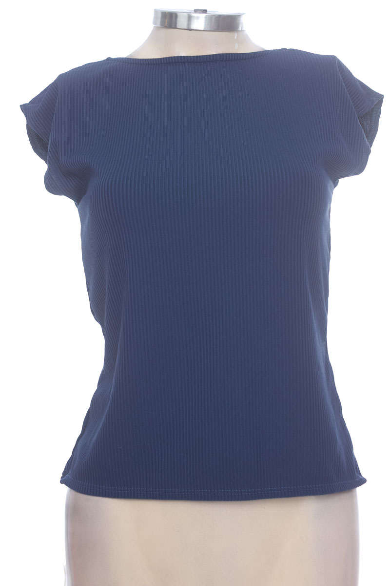 Top / Camiseta color Azul - ELA