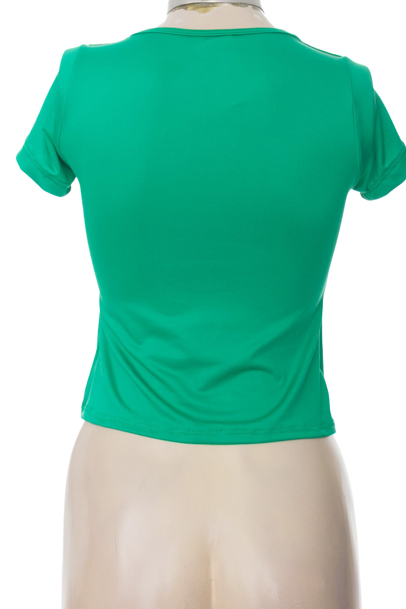 Top / Camiseta color Verde - Closeando