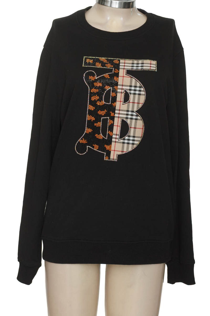 Sweater color Negro - Closeando