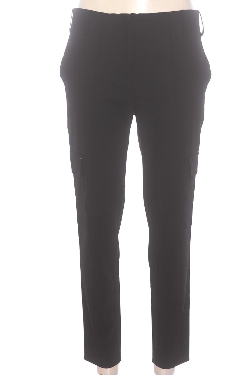 Pantalones color Negro - MNG