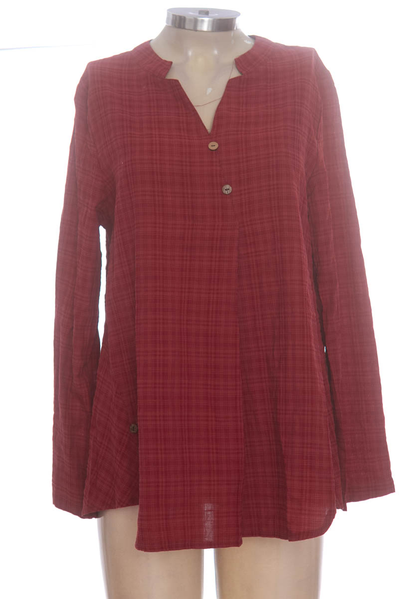 Blusa color Rojo - Closeando