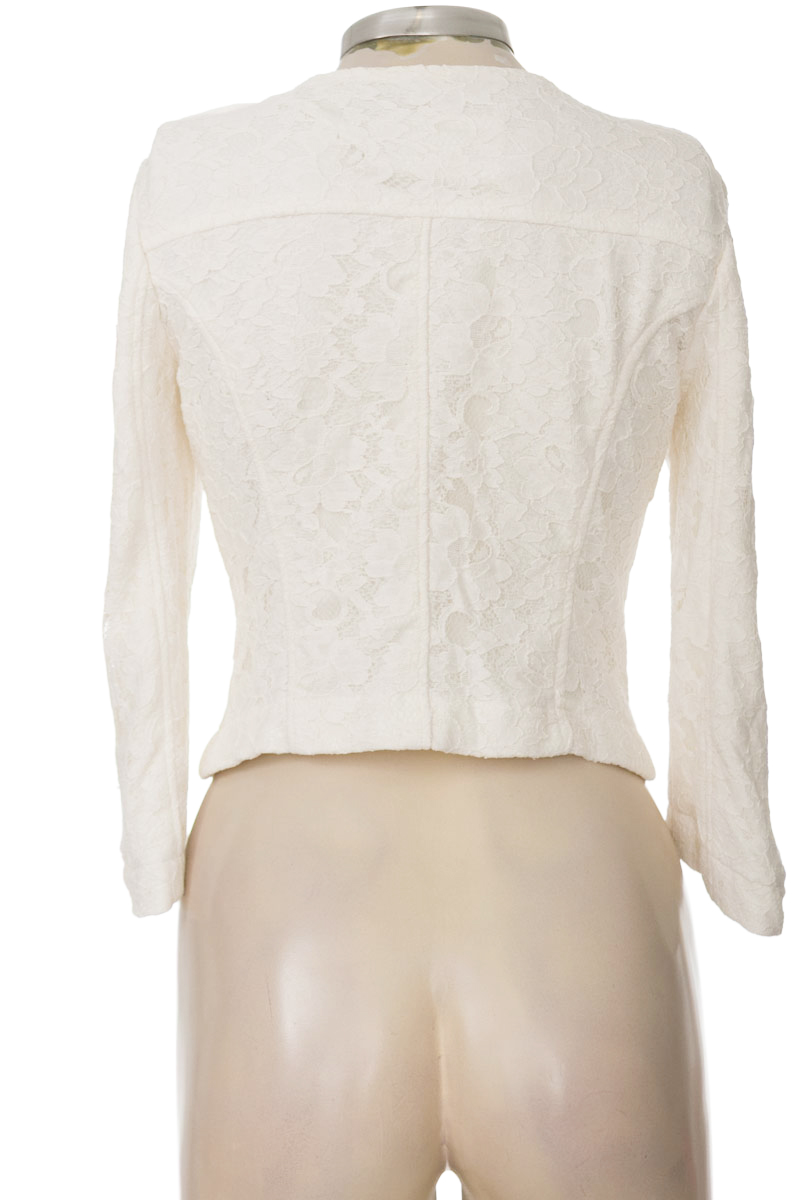 Chaqueta / Abrigo color Blanco - Bershka