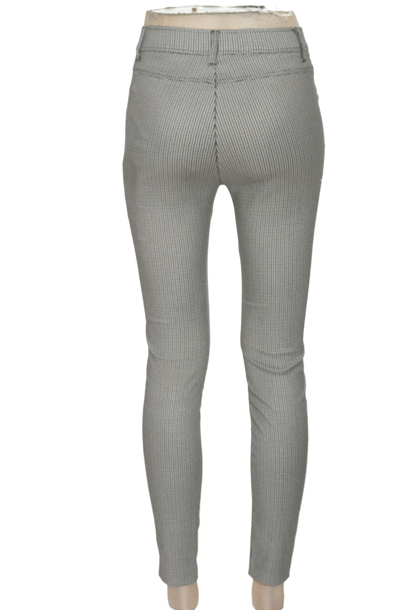 Pantalones color Estampado - Zara