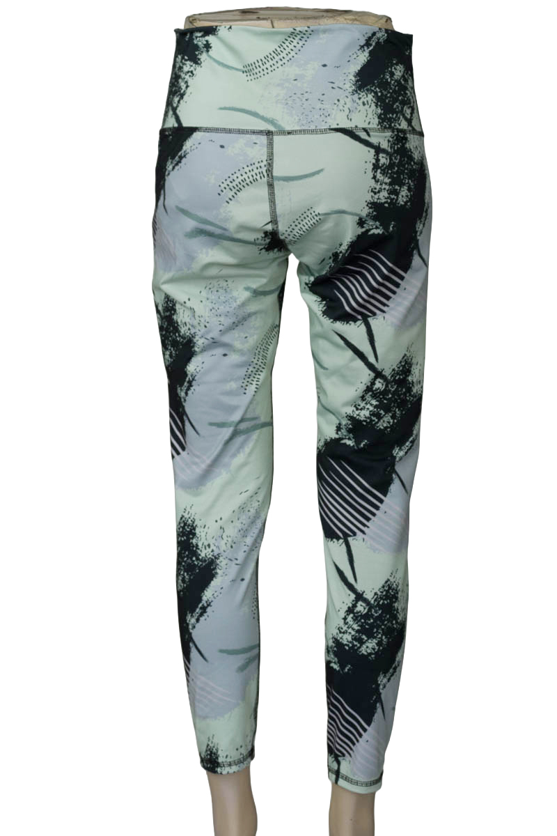 Ropa Deportiva / Salida de Baño color Estampado - GreenFit