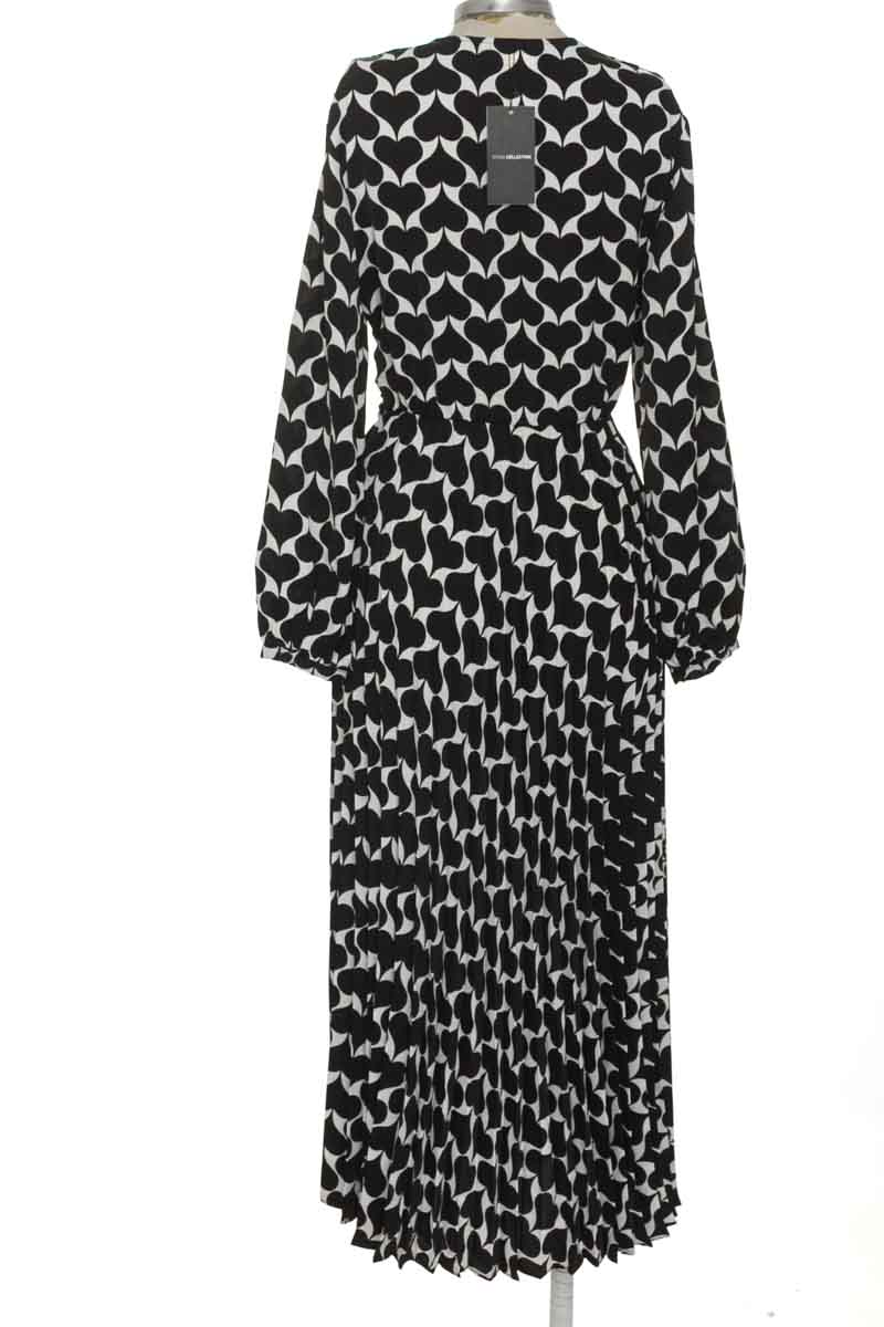 Vestido / Enterizo color Negro - Sfera