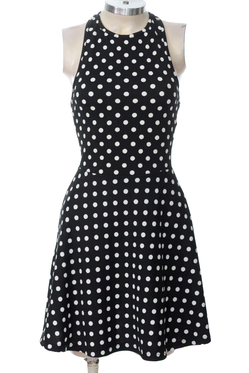 Vestido / Enterizo color Negro - Studio F