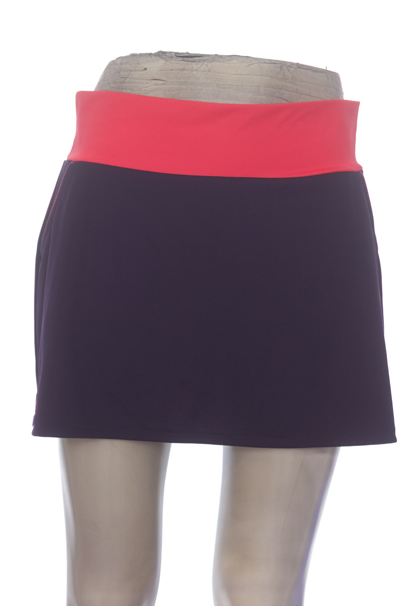 Ropa Deportiva / Salida de Baño color Morado - Adidas