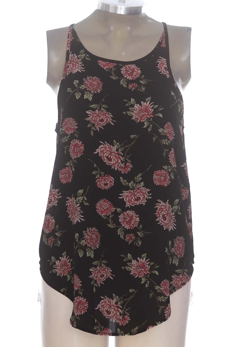 Top / Camiseta color Negro - Forever 21