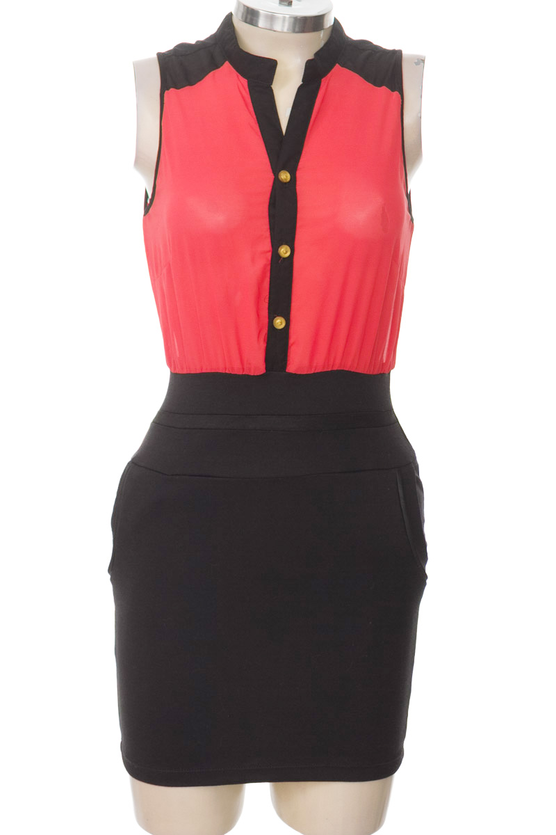 Vestido / Enterizo color Negro - Closeando