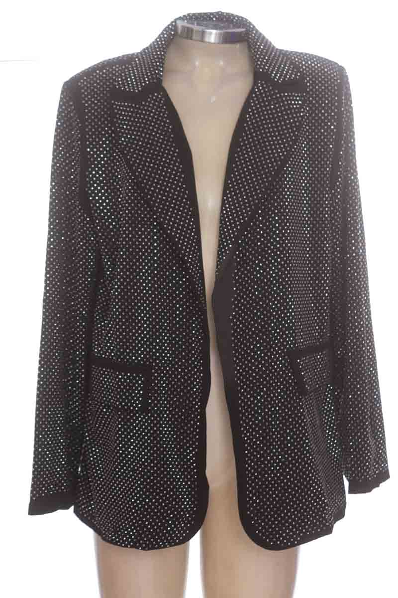 Chaqueta / Abrigo color Negro - Kandy Fashion