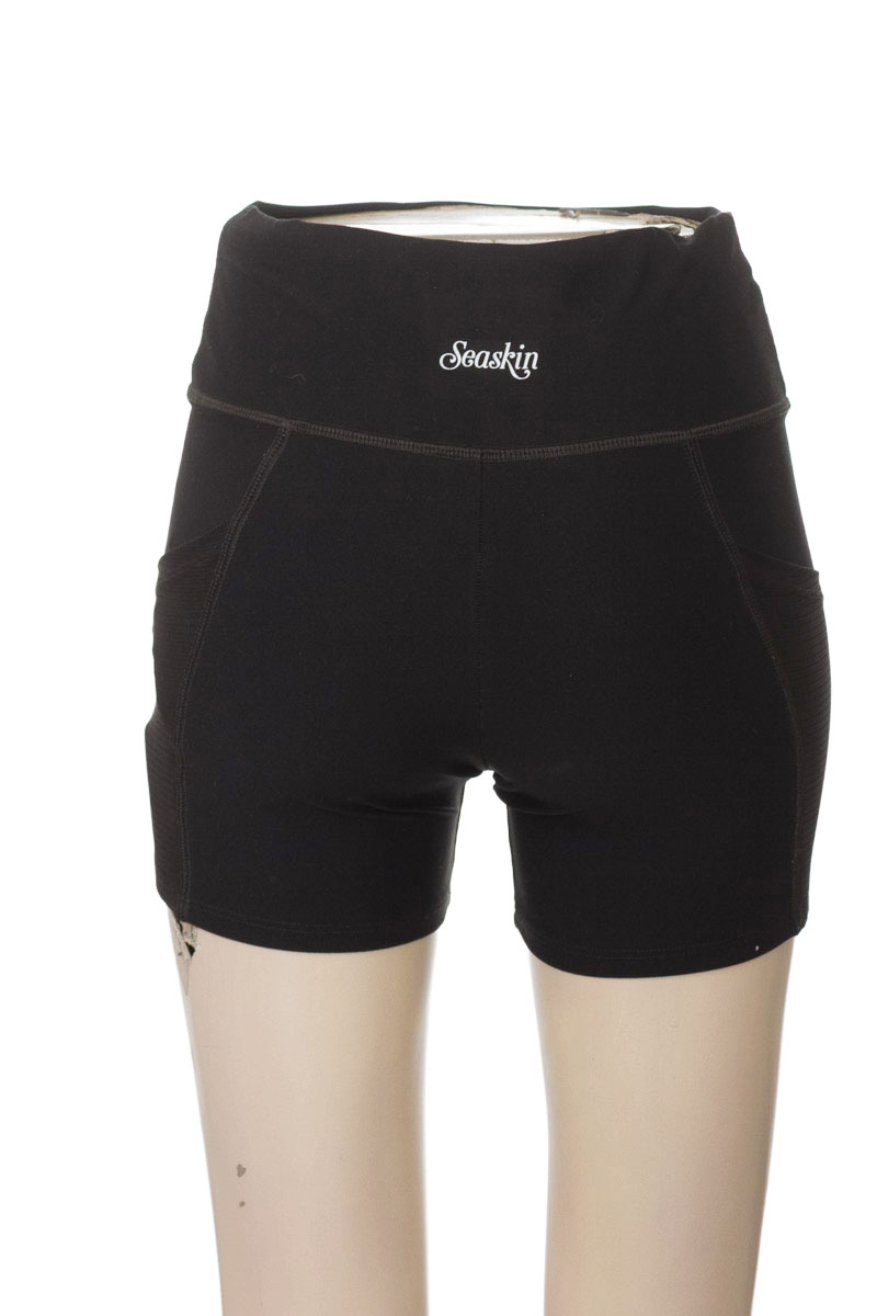 Ropa Deportiva / Salida de Baño color Negro - Jump