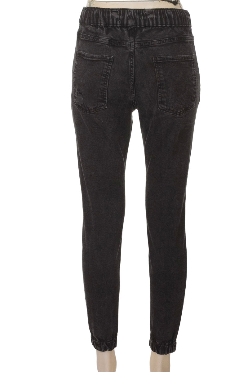 Pantalones color Negro - Bershka