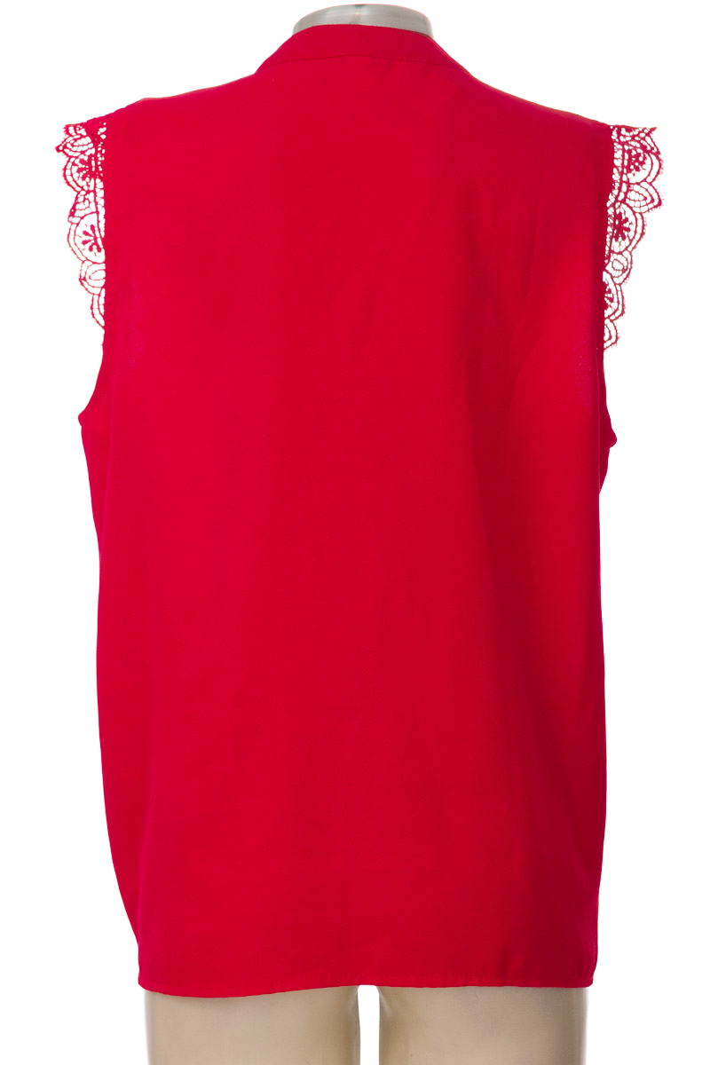 Blusa color Rojo - Closeando