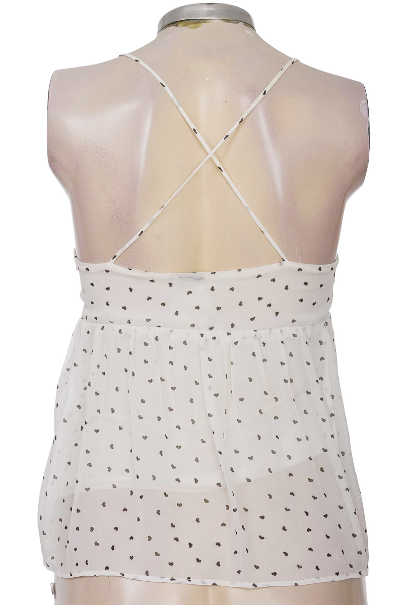 Top / Camiseta color Blanco - MNG