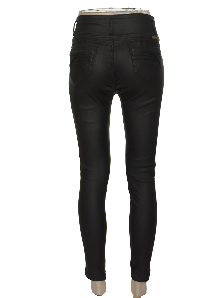 Pantalones color Negro - Bartolomeo