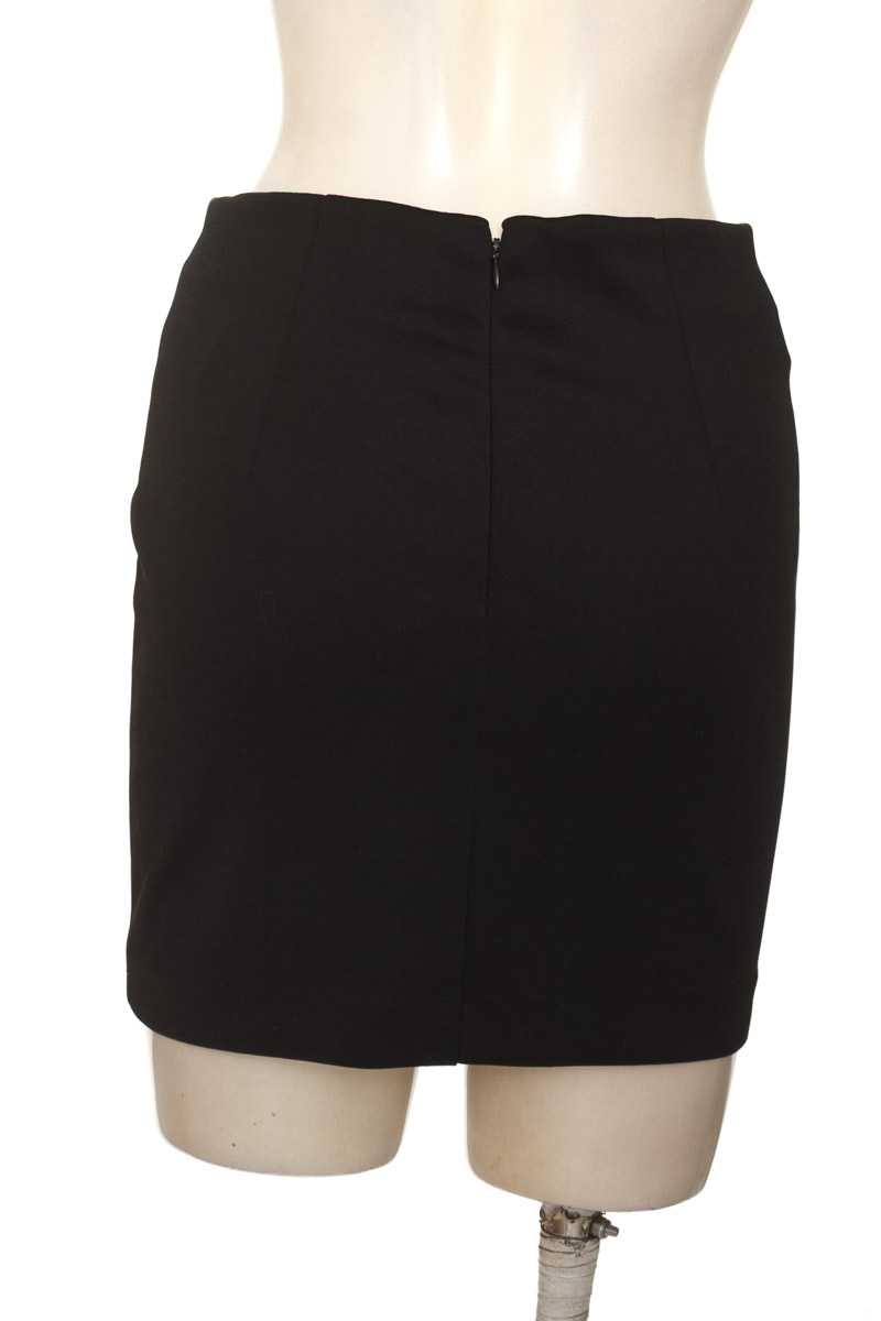 Falda color Negro - Forever 21