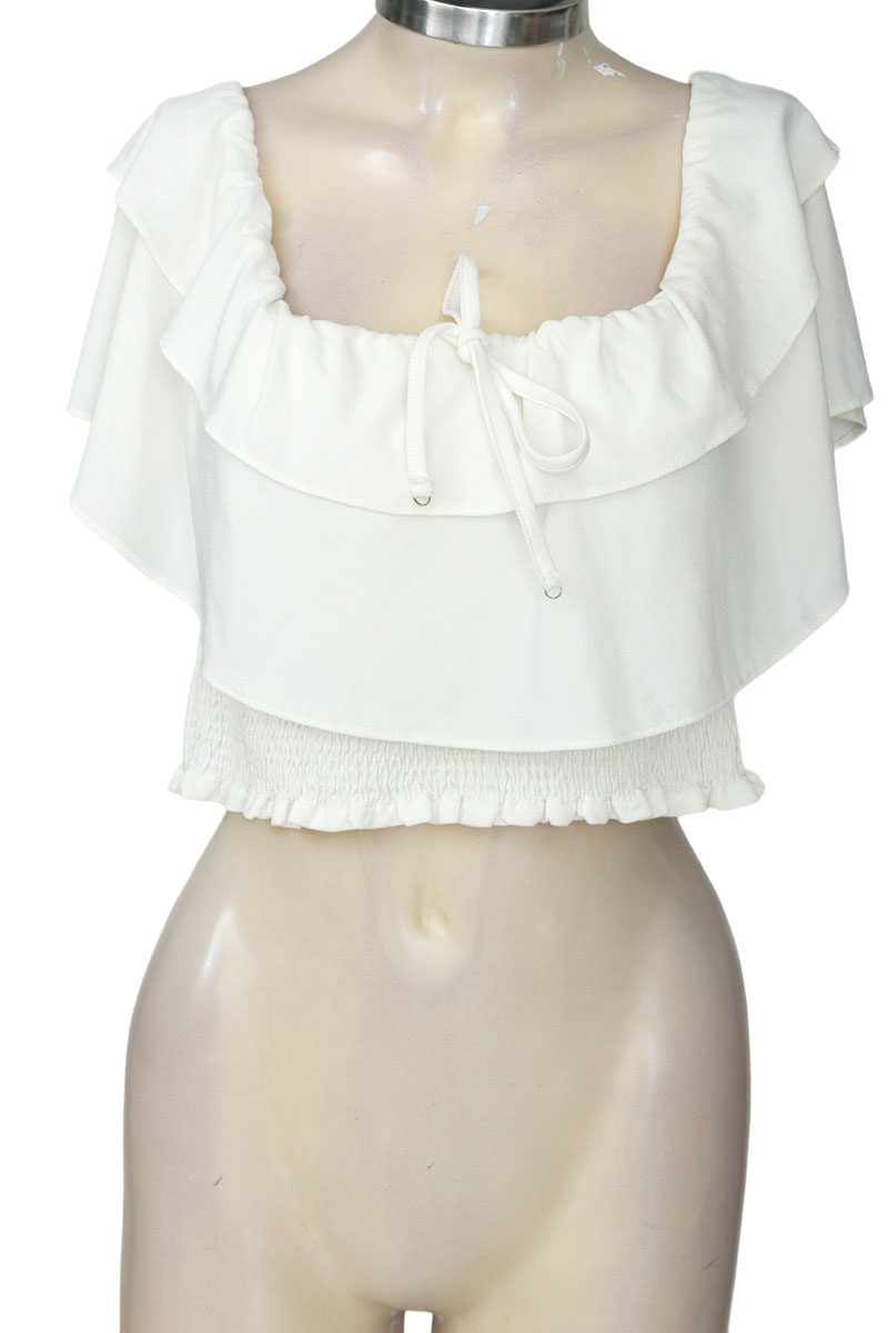 Top / Camiseta color Blanco - Studio F