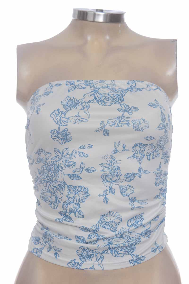 Top / Camiseta color Blanco - Closeando