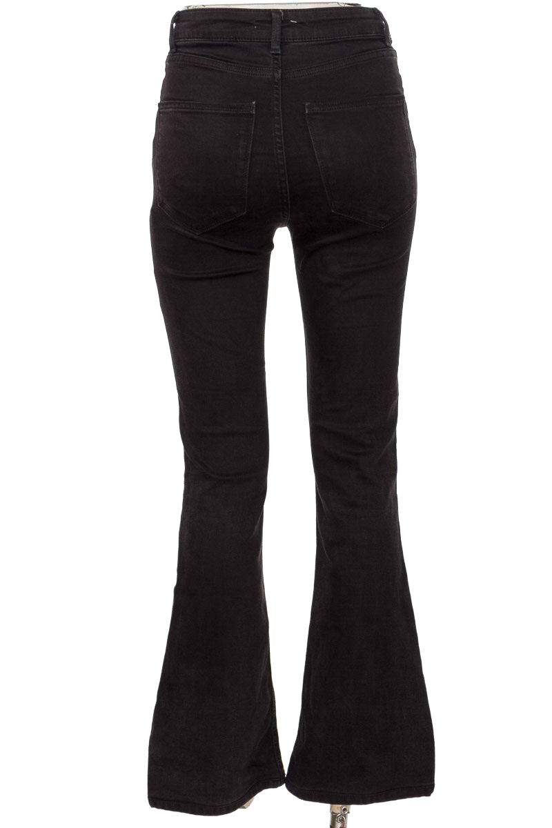 Pantalones color Negro - Zara