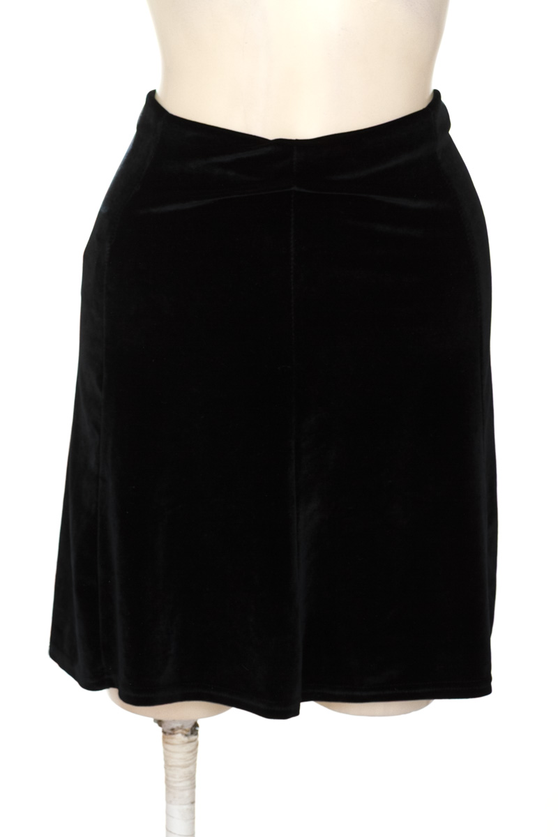 Falda color Negro - Closeando