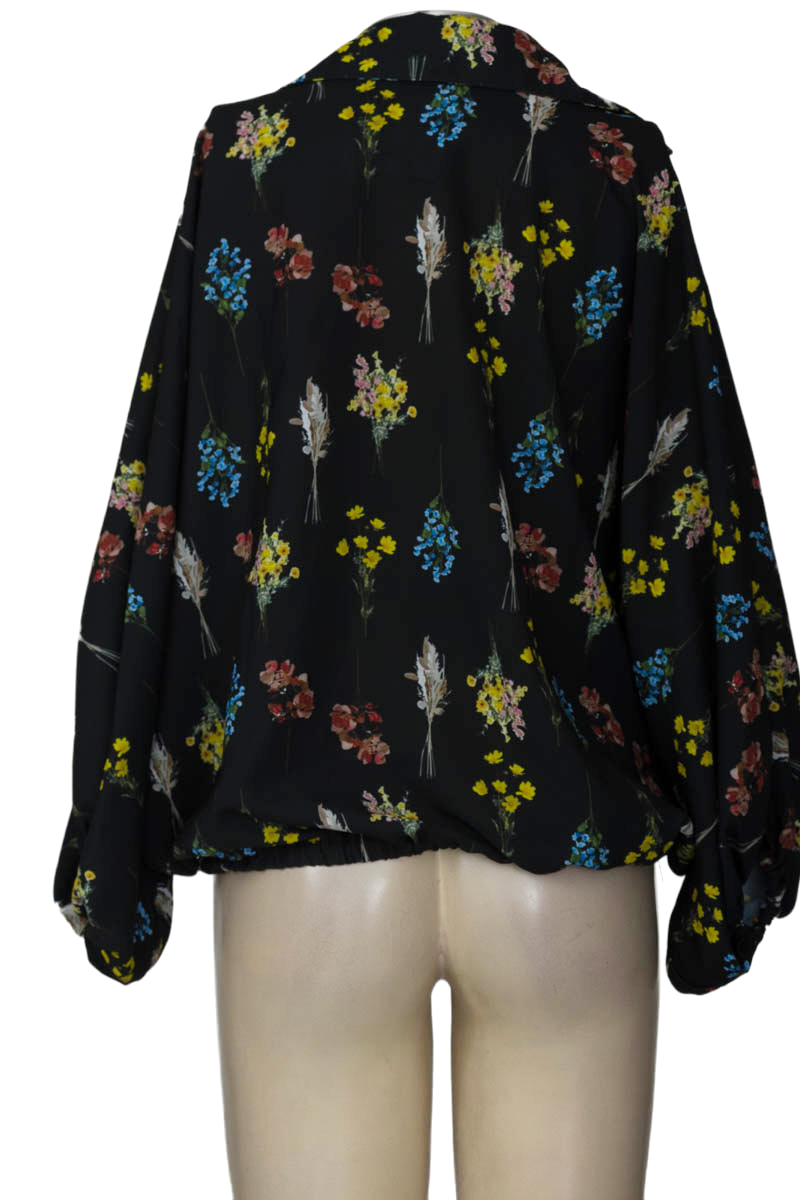 Blusa color Negro - Closeando