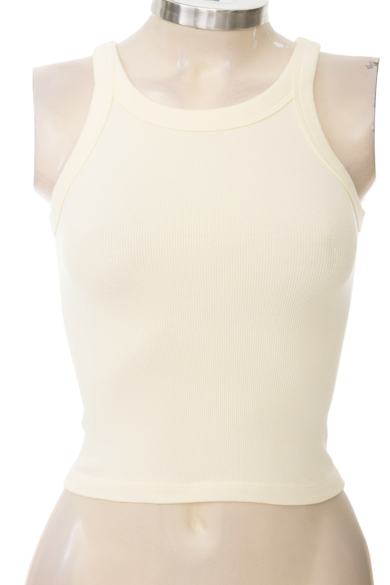 Top / Camiseta color Amarillo - Zara