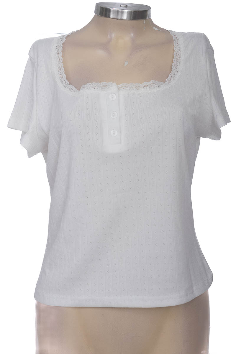 Top / Camiseta color Blanco - Closeando