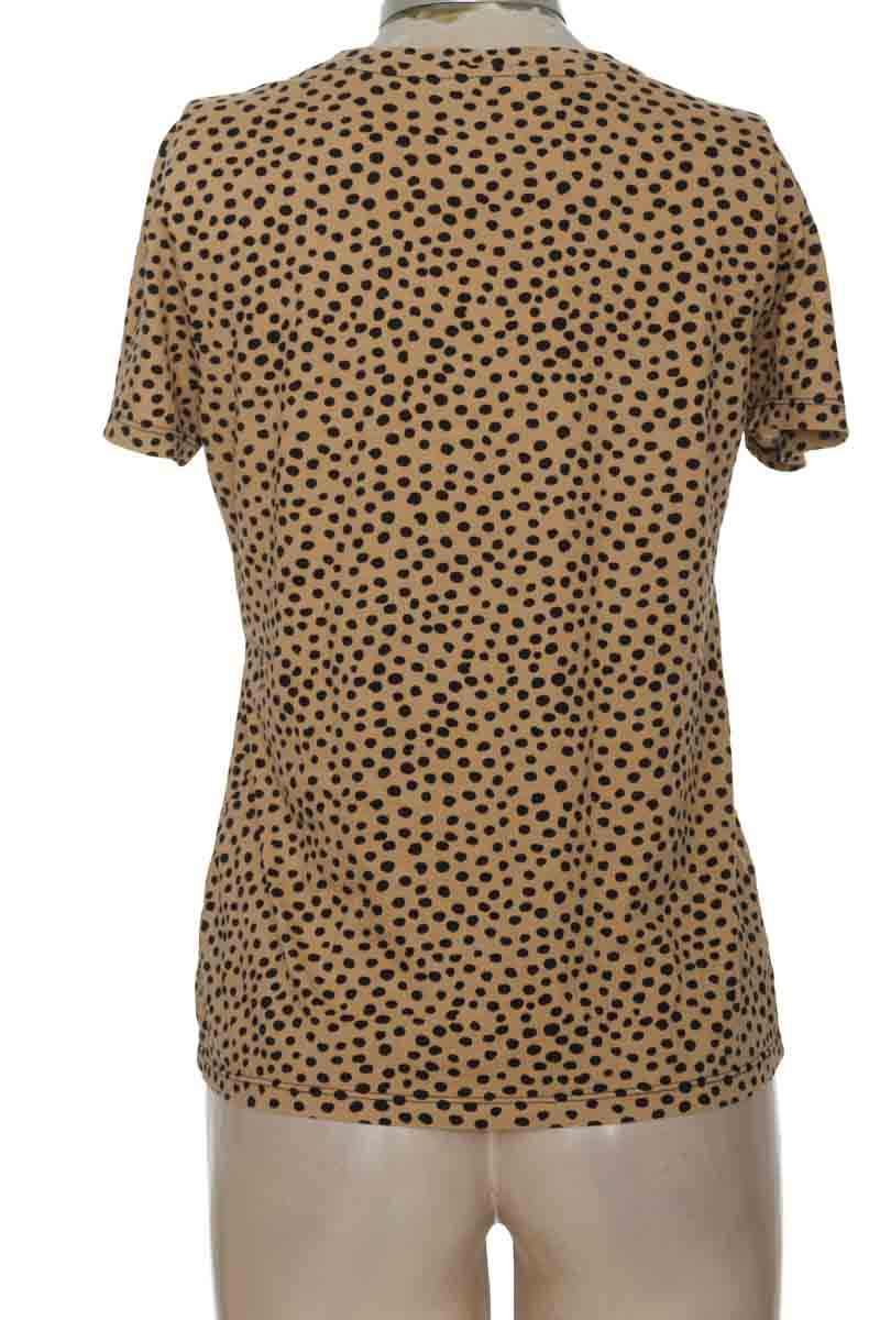 Top / Camiseta color Beige - PATPRIMO