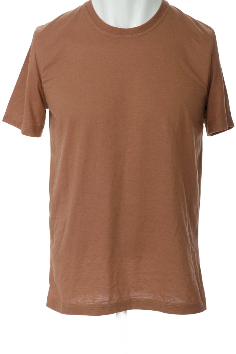 Camiseta color Café - Closeando