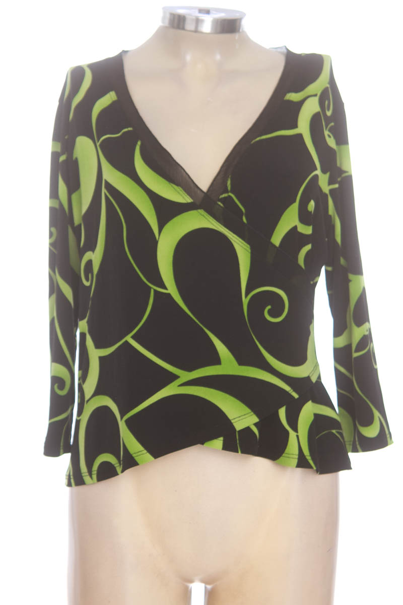 Top / Camiseta color Negro - Jaipur