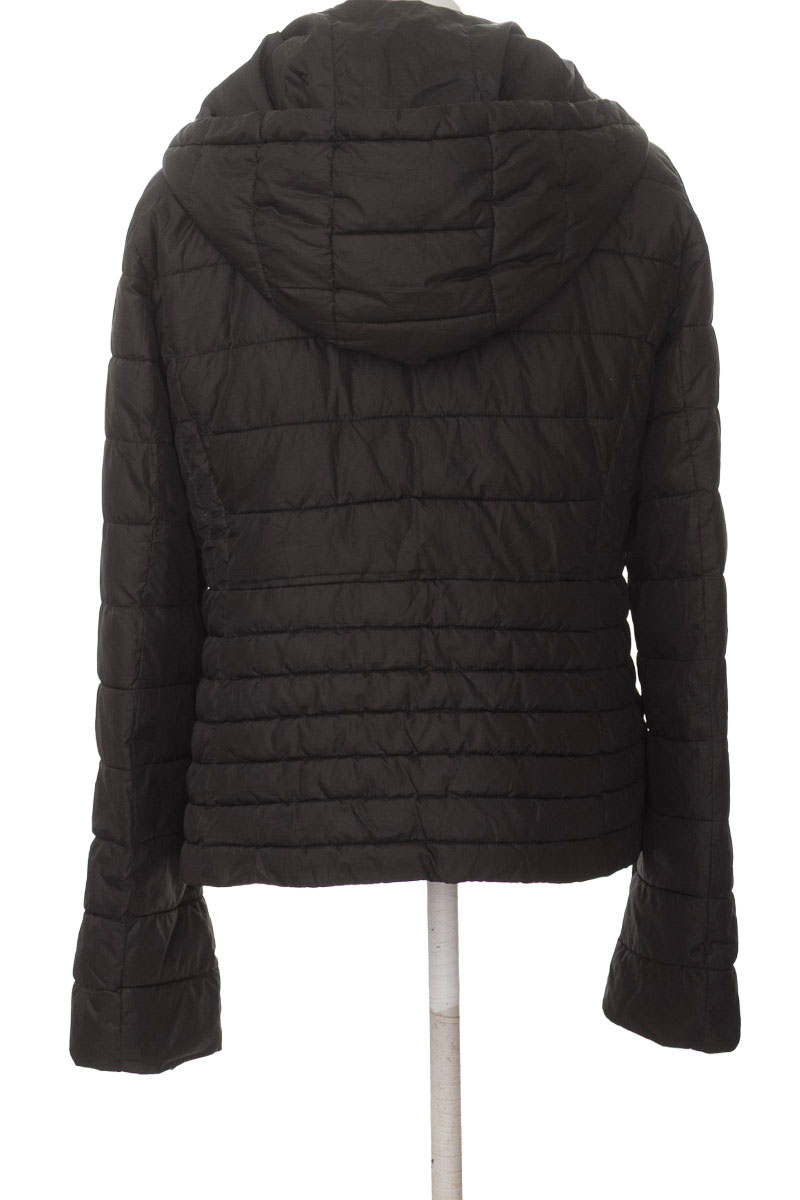 Chaqueta / Abrigo color Negro - Zara