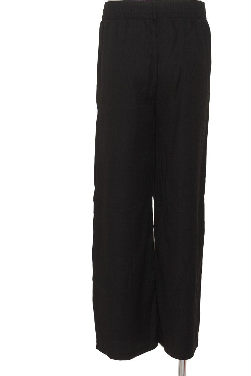 Pantalones color Negro - Closeando
