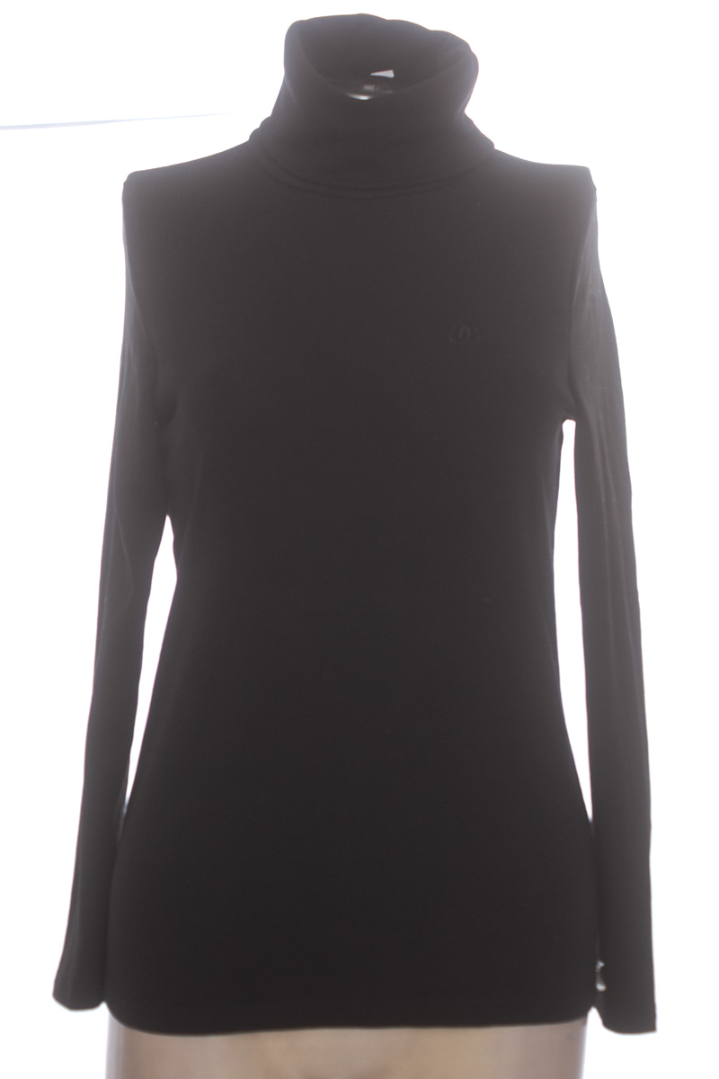 Top / Camiseta color Negro - Closeando