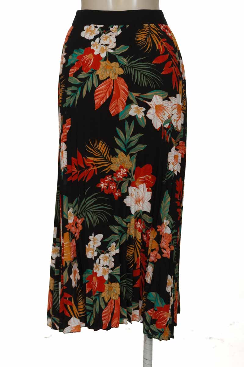 Falda color Negro - Closeando