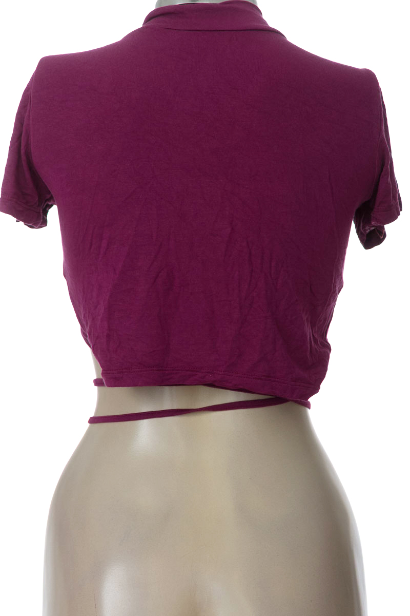 Top / Camiseta color Morado - Closeando