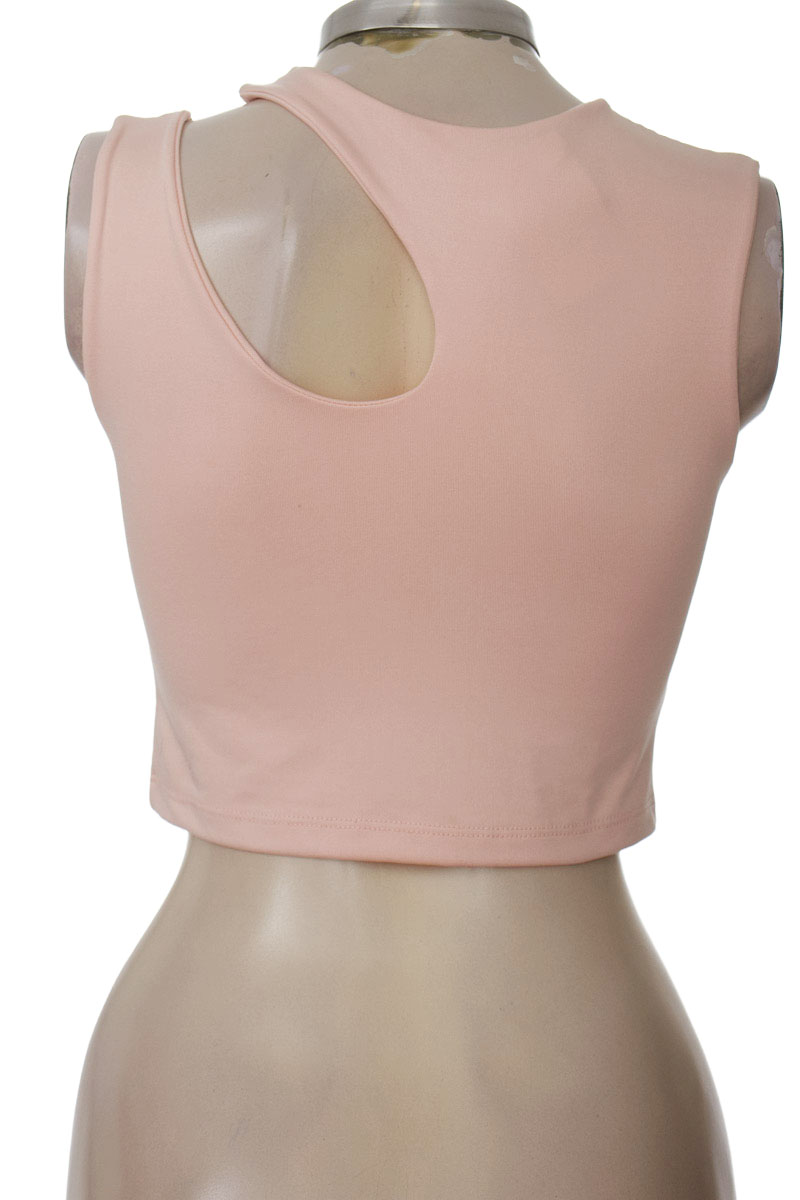 Top / Camiseta color Rosado - Closeando
