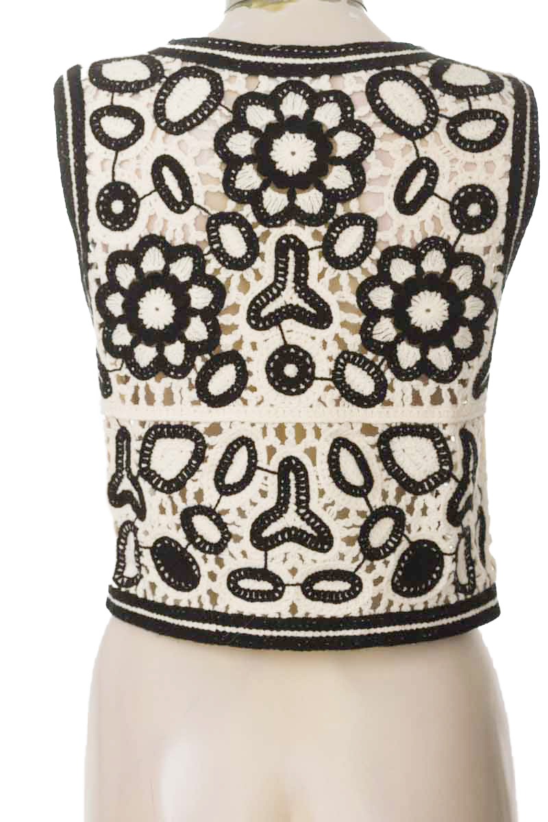 Blusa color Beige - Closeando