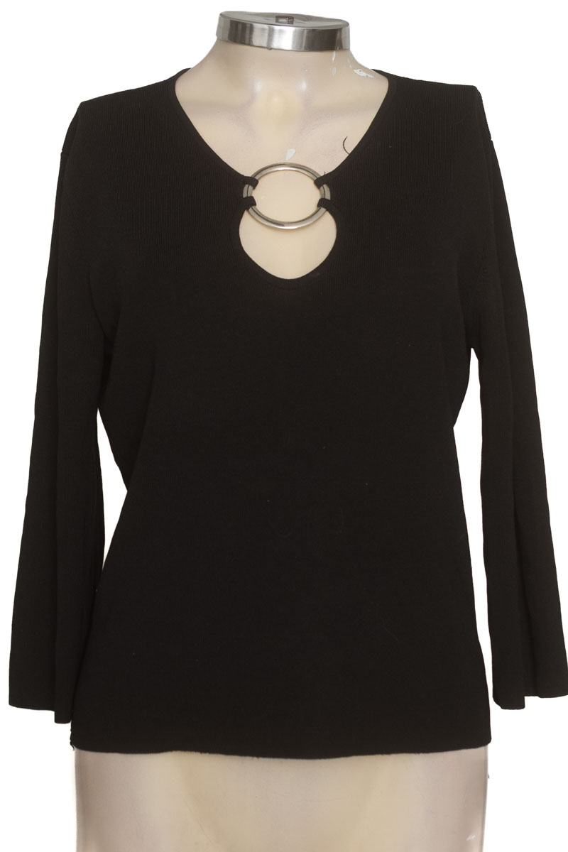 Sweater color Negro - Closeando