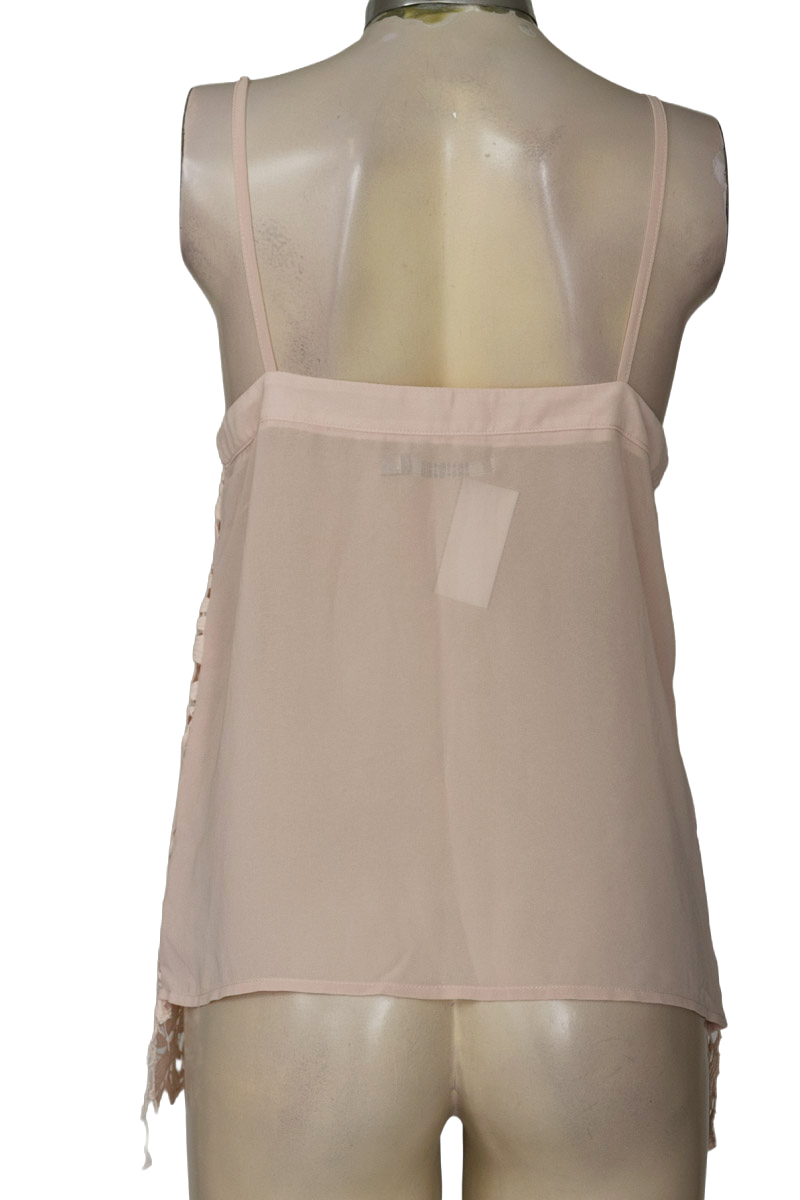 Blusa color Rosado - Basement