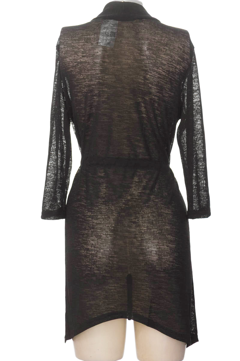 Ropa Deportiva / Salida de Baño color Negro - El sol Pojo Sas