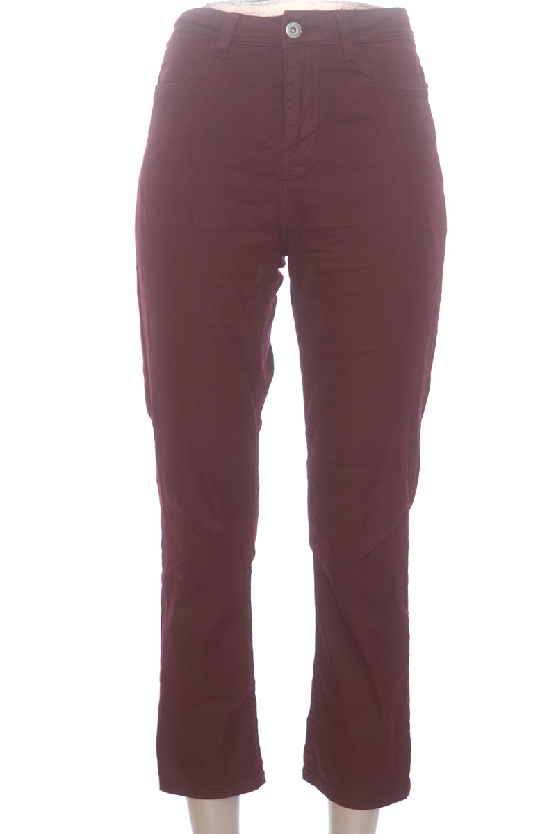 Pantalones color Vinotinto - Zara