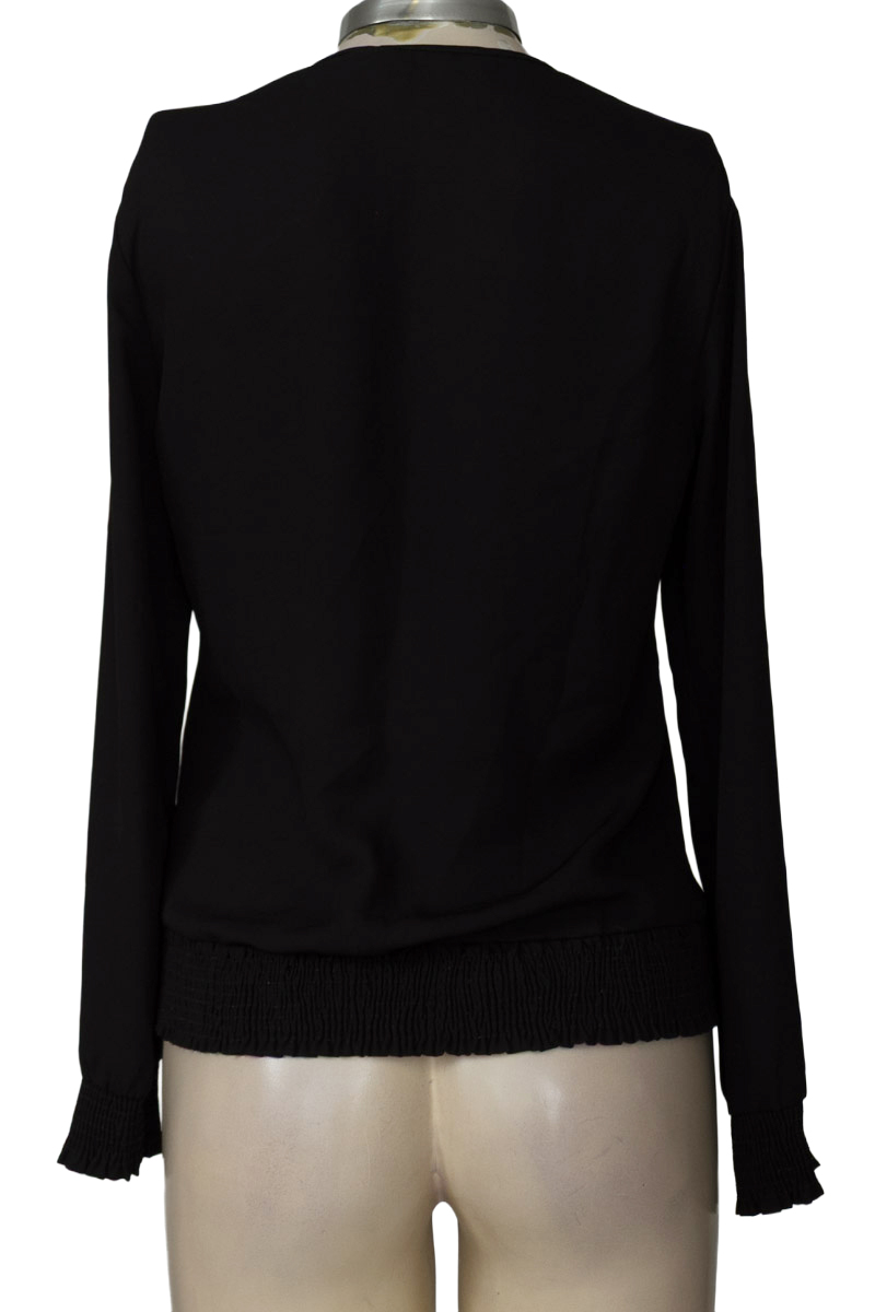 Blusa color Negro - Closeando