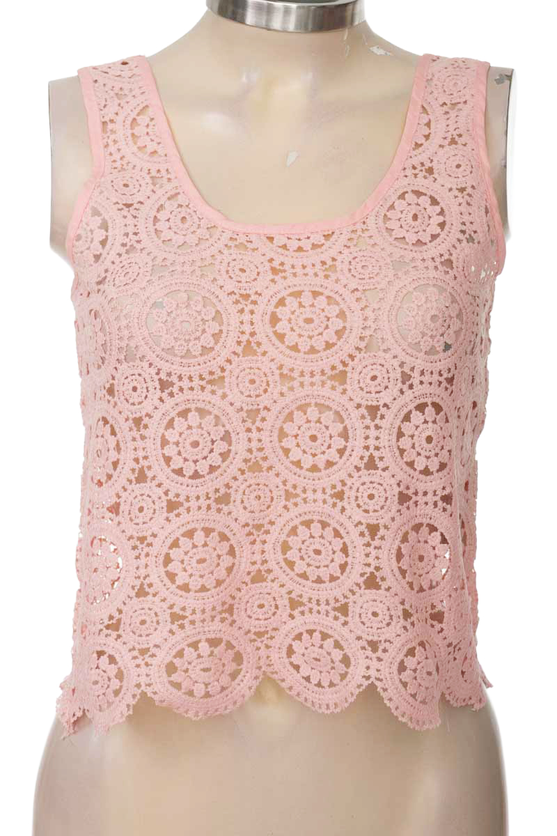 Top / Camiseta color Rosado - Follow me 