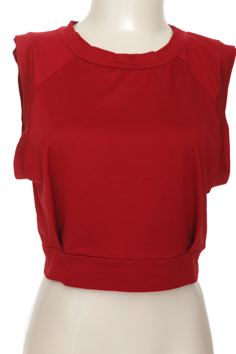 Top / Camiseta color Vinotinto - Closeando