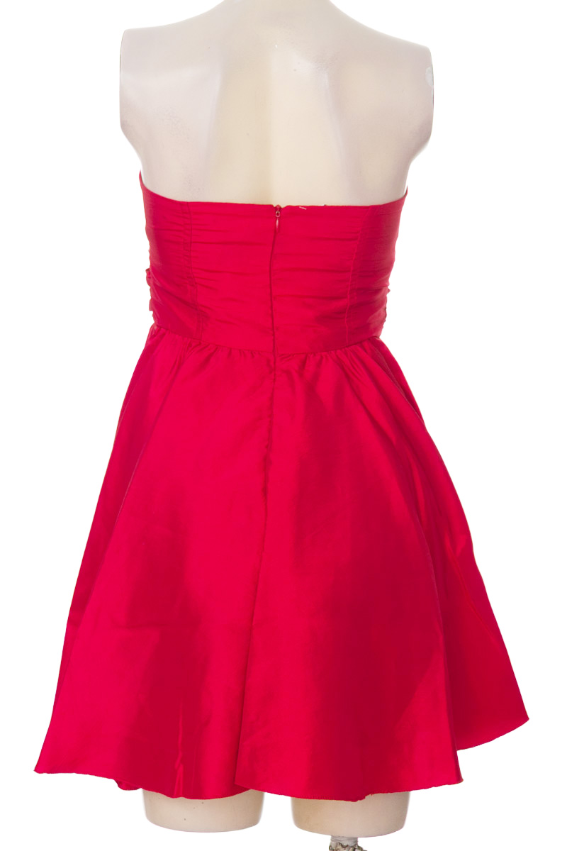 Vestido / Enterizo color Rojo - Closeando